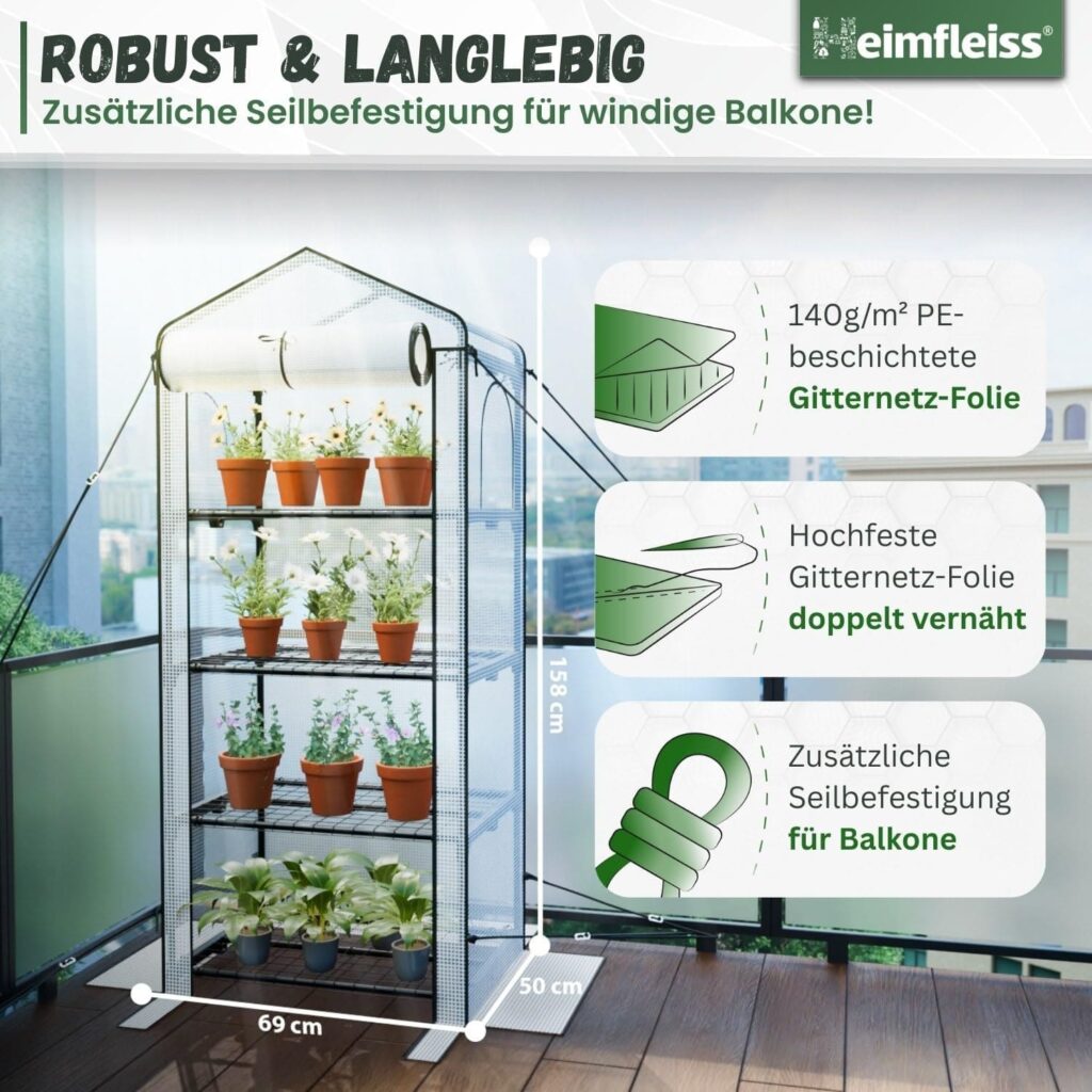 Kleines Foliengewächshaus mit Pflanzen